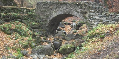 DALLA CERTOSA DI BANDA ALLA CERTOSA DI MONTE BENEDETTO 1149 m - 05-11-2017 ESCURSIONISMO ESTIVO 