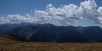 Trekking Traversata GTA delle Valli Occitane - 31-07-2022 TREKKING ESTIVI 25-panorama-sud-est-monte-vaccia-verso-valle-gesso-e-alpi-marittime