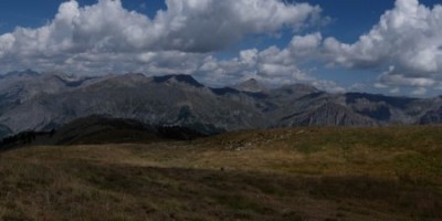 Trekking Traversata GTA delle Valli Occitane - 31-07-2022 TREKKING ESTIVI 24-panorama-nord-dal-monte-vaccia-colle-della-maddalena-sulla-sx.jpg