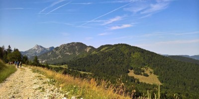 Trekking Monti Bauges - 01-08-2016 TREKKING ESTIVI Trekking UET 2016 - Verso il Col de Bernette m. 1300 -  foto di Laura Spagnolini