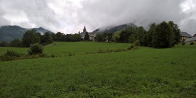 Trekking Monti Bauges - 01-08-2016 TREKKING ESTIVI Trekking UET 2016 - In lontananza Jar -  foto di Laura Spagnolini
