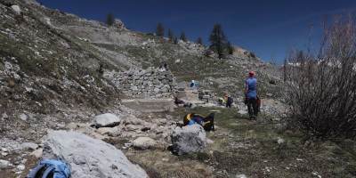 Poggio Tre Croci (2177 m) e fortificazioni B3 e B4 (2300 m) - Valle di Susa (***) - 16-06-2019 ESCURSIONISMO ESTIVO 