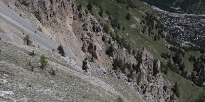 Poggio Tre Croci (2177 m) e fortificazioni B3 e B4 (2300 m) - Valle di Susa (***) - 16-06-2019 ESCURSIONISMO ESTIVO 