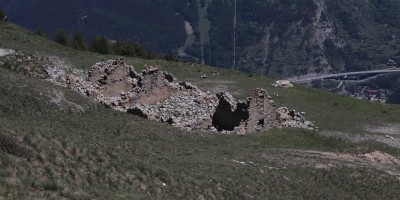 Poggio Tre Croci (2177 m) e fortificazioni B3 e B4 (2300 m) - Valle di Susa (***) - 16-06-2019 ESCURSIONISMO ESTIVO 