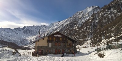 Rifugio Willy Jervis (1732 m) - 22-01-2017 ESCURSIONISMO INVERNALE il bellissimo rifugio W.Jervis alla Conca del Pra