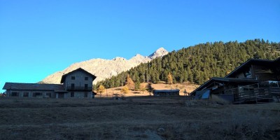 CAPANNA GIMONT e LAGO DEI SETTE COLORI (2329 m) - 15-10-2017 ESCURSIONISMO ESTIVO 