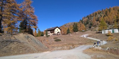 CAPANNA GIMONT e LAGO DEI SETTE COLORI (2329 m) - 15-10-2017 ESCURSIONISMO ESTIVO 