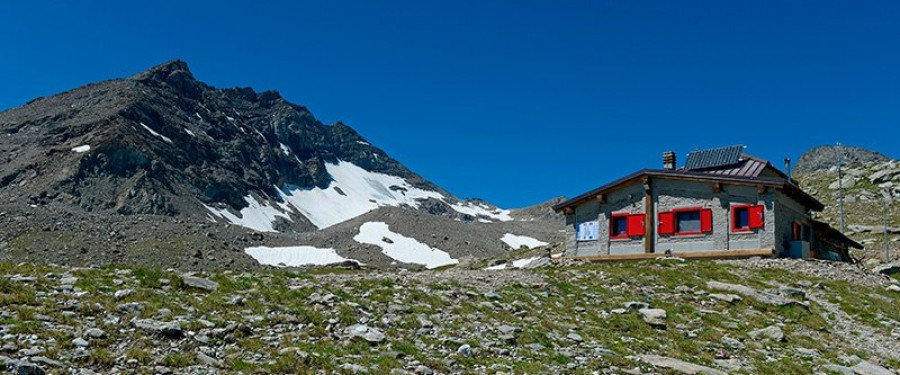 rifugio-vaccarone.jpg