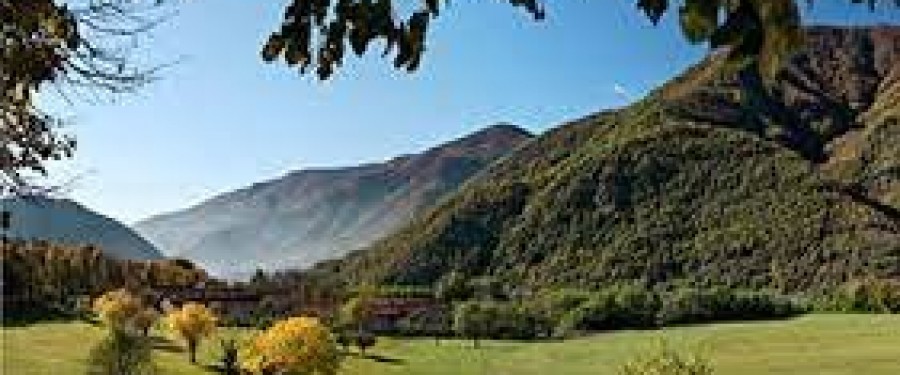 trekking.jfif